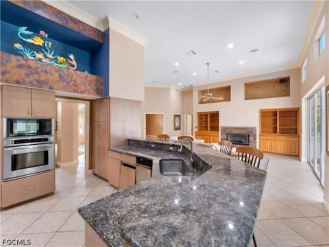 8160 Glenfinnan Cir, Fort Myers FL - photo 22 of 49