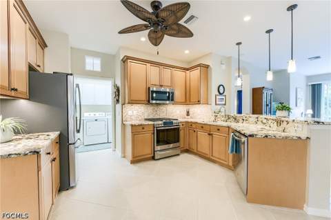 9211 Aviano Dr, Fort Myers FL - photo 17 of 50