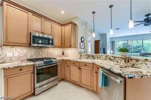 9211 Aviano Dr, Fort Myers FL - photo 19 of 50
