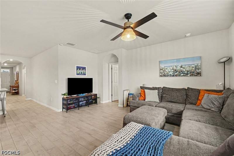 4 bedroom SingleFamilyResidence at 2045 NW 7th St, Cape Coral, Cape Coral — photo 4