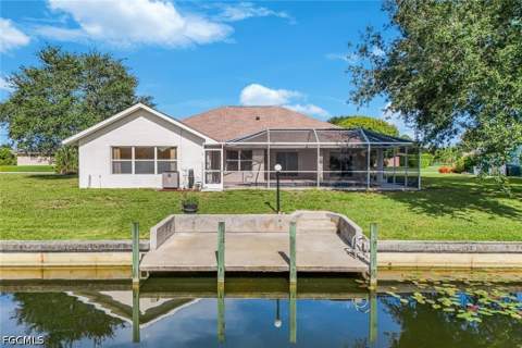 615 SE 19th Ct, Cape Coral FL - photo 18 of 48