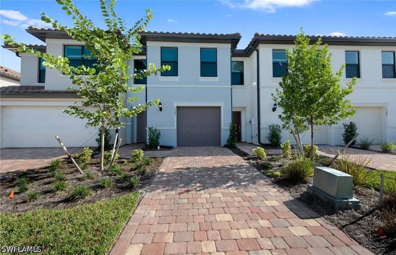 3 bedroom Townhouse at 1552 Lake Jessup Cir, Sawgrass At Coral Lakes, Cape Coral — photo 1