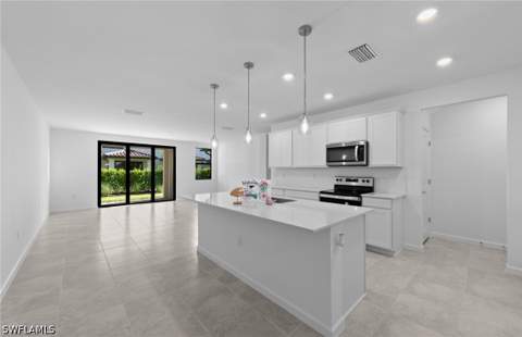 1552 Lake Jessup Cir, Cape Coral FL - photo 17 of 33