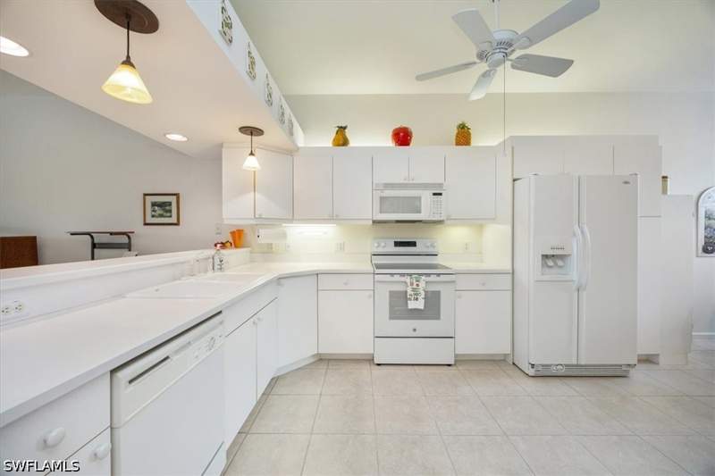 2 bedroom Condominium at 6800 Beach Resort Dr 2305, Falling Waters Beach Resort, Naples — photo 4
