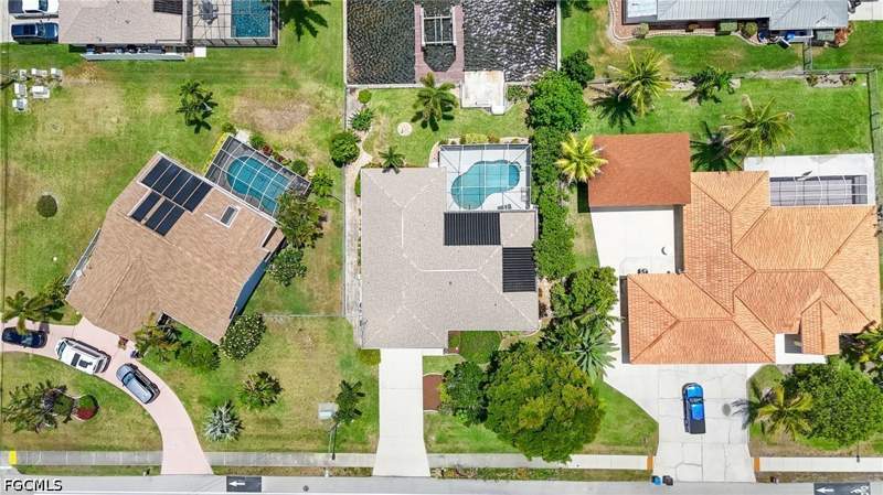 3 bedroom SingleFamilyResidence at 3931 Pelican Blvd, Cape Coral, Cape Coral — photo 4