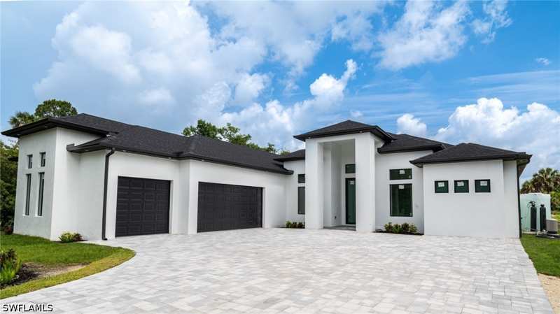 4 bedroom SingleFamilyResidence at 649 Golden Gate Blvd E, Golden Gate Estates, Naples — photo 1