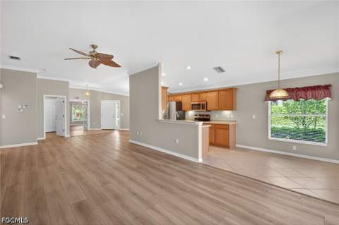 9550 Hemingway Ln, Fort Myers FL - photo 8 of 41