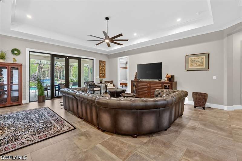 3 bedroom SingleFamilyResidence at 163 19th St NW, Golden Gate Estates, Naples — photo 4
