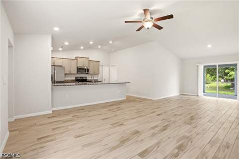 1024 NE 33rd Ln, Cape Coral FL - photo 10 of 47