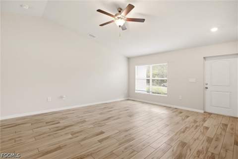 1024 NE 33rd Ln, Cape Coral FL - photo 7 of 47