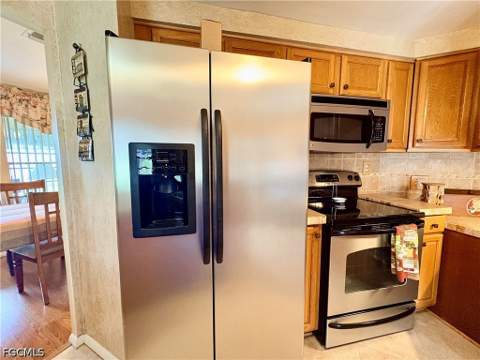 3163 Indian Village Ln, North Fort Myers FL - photo 11 of 45