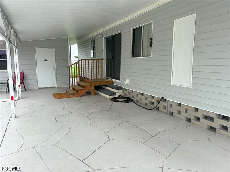 2 bedroom ManufacturedHome at 3163 Indian Village Ln, Lake Arrowhead Mob Village, North Fort Myers — photo 3