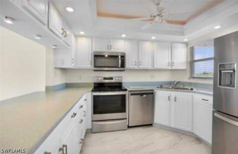 37 High Point Cir E 602, Naples FL - photo 12 of 33