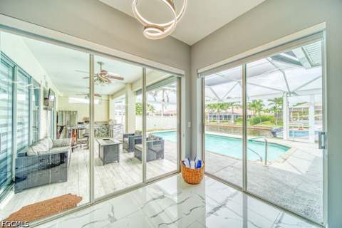946 SE 23rd Pl, Cape Coral FL - photo 14 of 46