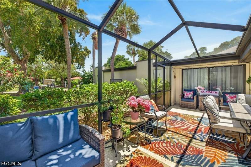3 bedroom Townhouse at 4466 W Mainmast Ct, Windjammer Village At The Land, Fort Myers — photo 5