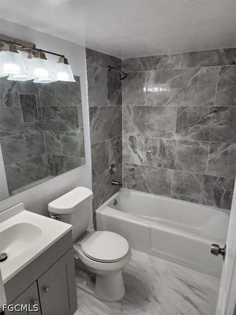 1932 SE 43rd St 128, Cape Coral FL - photo 7 of 10