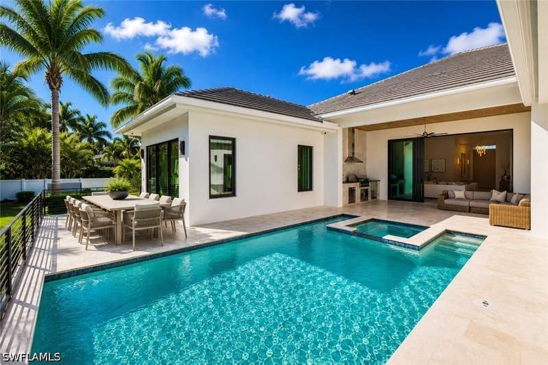 5 bedroom SingleFamilyResidence at 1364 Cypress Woods Dr, Cypress Woods Estates, Naples — photo 3