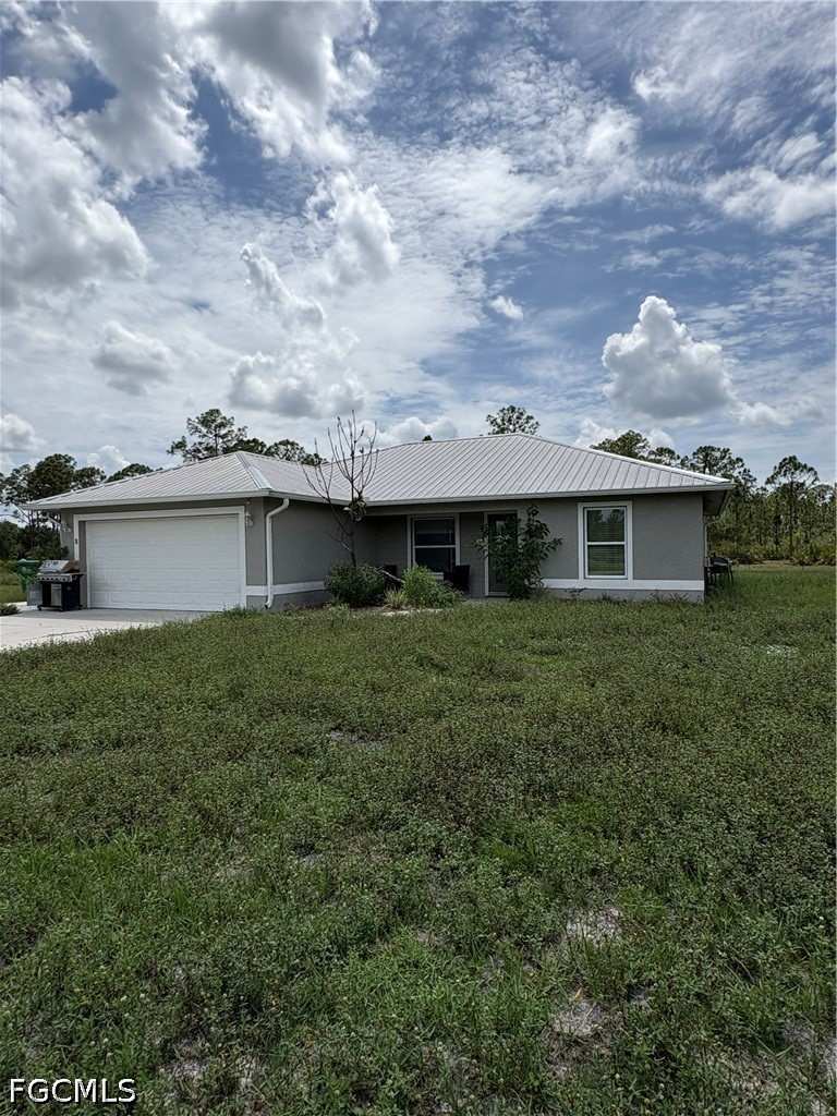 3 bedroom SingleFamilyResidence at 2872 Secretariat Dr, Muse, Labelle — photo 1