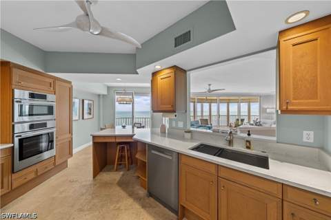 8111 Bay Colony Dr 1904, Naples FL - photo 13 of 50