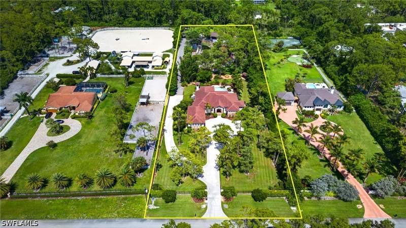 3 bedroom SingleFamilyResidence at 430 29th St NW, Golden Gate Estates, Naples — photo 4
