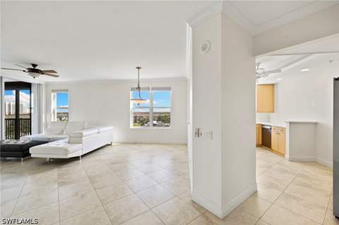 420 Cove Tower Dr 804, Naples FL - photo 24 of 50
