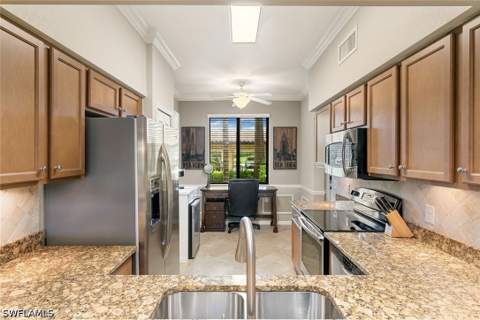 9735 Acqua Ct 615, Naples FL - photo 10 of 35