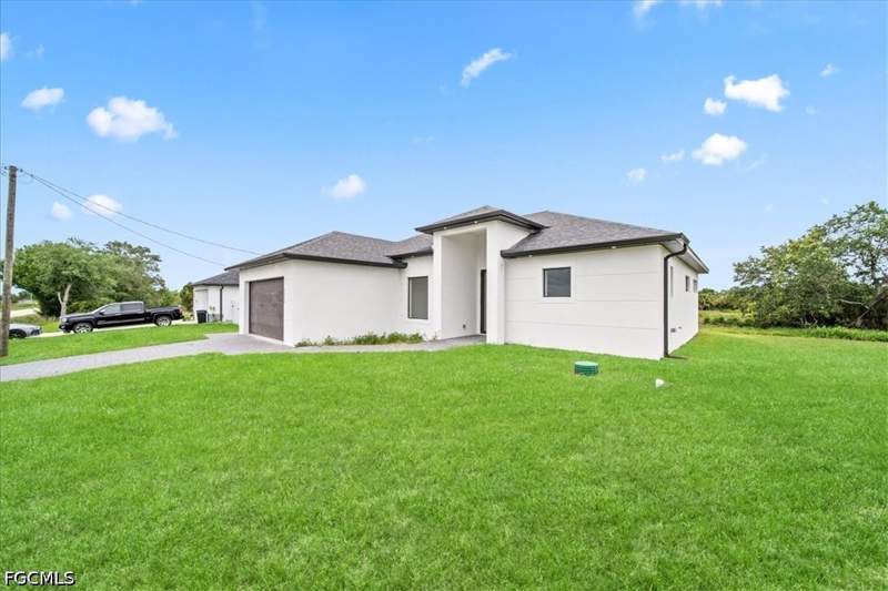 3 bedroom SingleFamilyResidence at 3371 Meadow Rd, Lehigh Acres, Lehigh Acres — photo 3