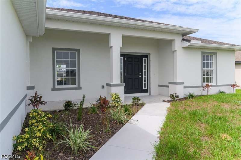4 bedroom SingleFamilyResidence at 4130 NW 33rd St, Cape Coral, Cape Coral — photo 1