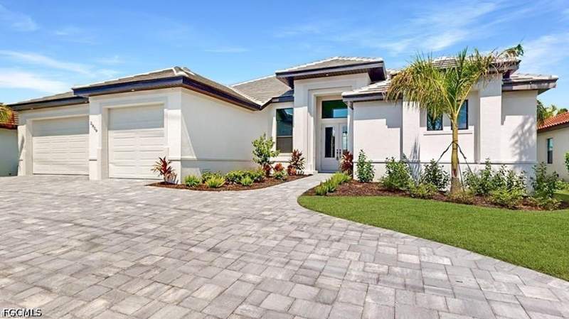 3 bedroom SingleFamilyResidence at 2809 Cape Coral PKWY W, CAPE CORAL, Cape Coral — photo 1