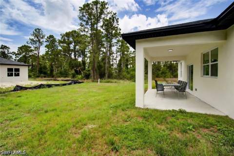 1020 Carroll St E, Lehigh Acres FL - photo 24 of 31