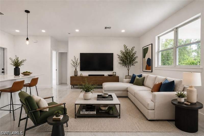 3 bedroom SingleFamilyResidence at 1020 Carroll St E, Lehigh Estates, Lehigh Acres — photo 5