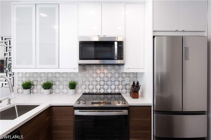 2 bedroom Condominium at 3323 Olympic Dr 711, World Tennis Center, Naples — photo 4