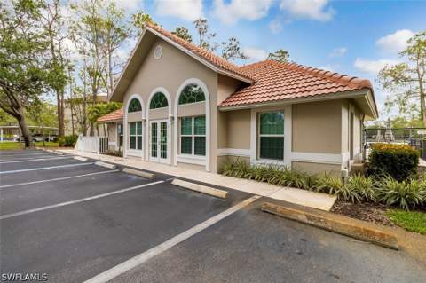 5708 Deauville Cir J305, Naples FL - photo 22 of 31