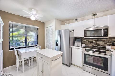 5708 Deauville Cir J305, Naples FL - photo 6 of 31
