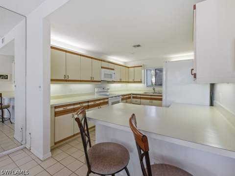 82 Cypress View Dr, Naples FL - photo 9 of 38