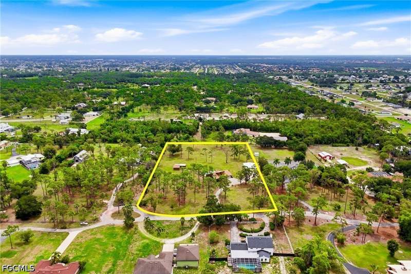 3 bedroom SingleFamilyResidence at 17140 Pleasure Rd, The Woods Subdivision, Cape Coral — photo 4