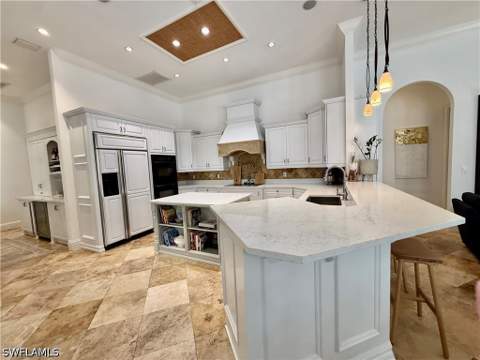 2056 Mission Dr, Naples FL - photo 6 of 45