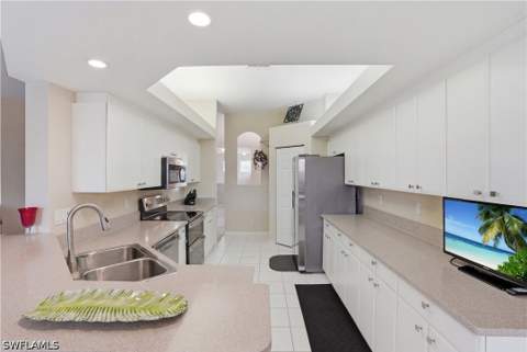 10871 Crooked River Rd 202, Estero FL - photo 15 of 47
