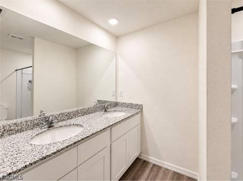 936 Panda Dr, Lehigh Acres FL - photo 8 of 10