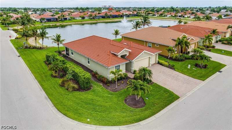 3 bedroom SingleFamilyResidence at 3036 Sunset Pointe Cir, Sunset Pointe, Cape Coral — photo 1