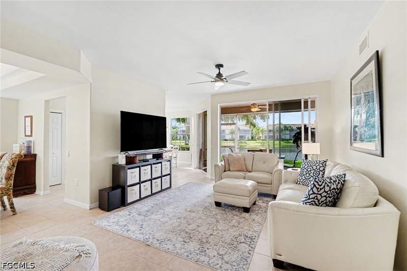 2 bedroom Condominium at 10025 Sky View Way 1107, Jasmine Pointe, Fort Myers — photo 4