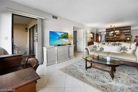 114 Cypress Way E D3, Naples FL - photo 19 of 29