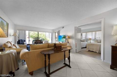 114 Cypress Way E D3, Naples FL - photo 7 of 29