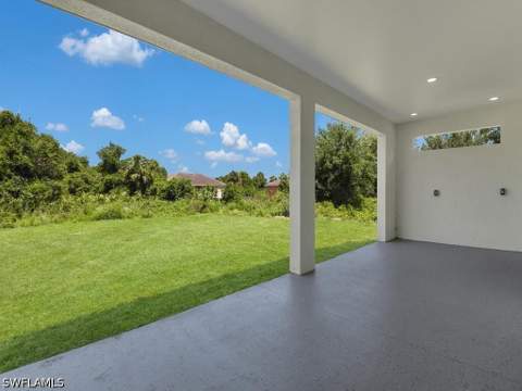 611 Lincoln Ave, Lehigh Acres FL - photo 21 of 22