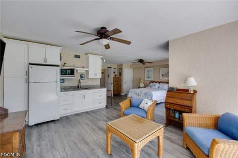 3593 Edgewood Ave, Fort Myers FL - photo 23 of 37