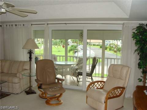 135 Quails Nest Rd 4, Naples FL - photo 12 of 39