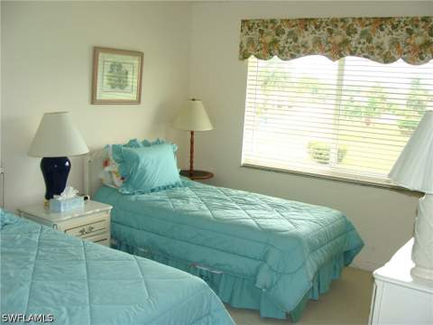 135 Quails Nest Rd 4, Naples FL - photo 18 of 39