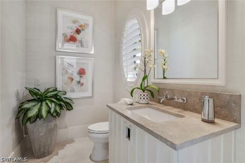 32 6th St S, Naples FL - photo 6 of 37