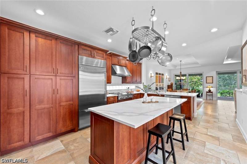 3 bedroom SingleFamilyResidence at 19647 Casa Verde Way, Belle Lago, Estero — photo 2