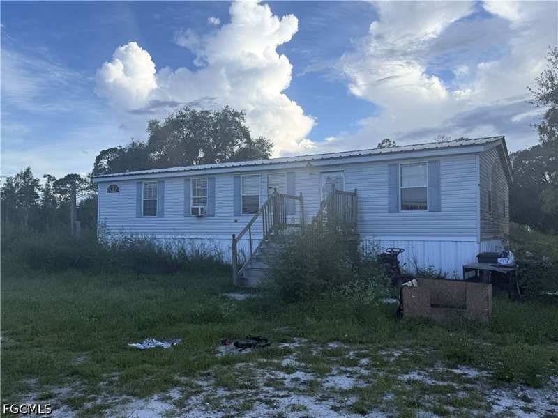 3 bedroom ManufacturedHome at 673 Evans Rd, Labelle, Labelle — photo 1